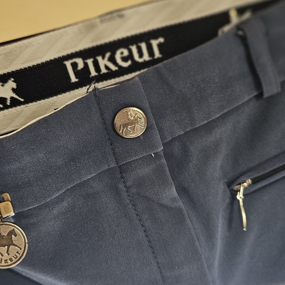 SOLD - Picture 2 of 8